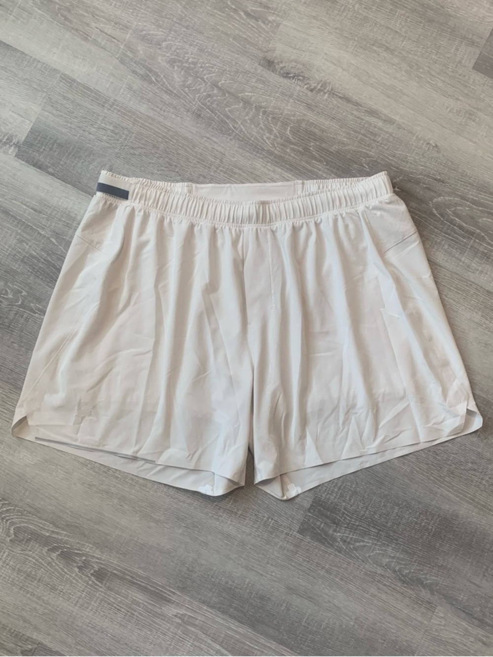 Lululemon Men's Surge Lined 6" Shorts White Opal Cream XXL - Picture 5 of 11